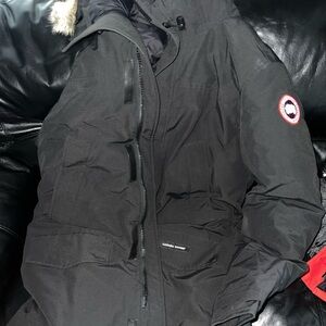 Canada Goose Men's Black Puffer Jacket